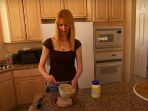 Cara Tak Lazim Wanita Miliuner dalam Menghemat Duit