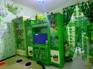 Kisah Pria Viral Kos-kosannya Interior Keroppi, Bikin Salfok Serba Hijau Kisah Pria Viral Kos-kosannya Interior Keroppi, Bikin Salfok Serba Hijau