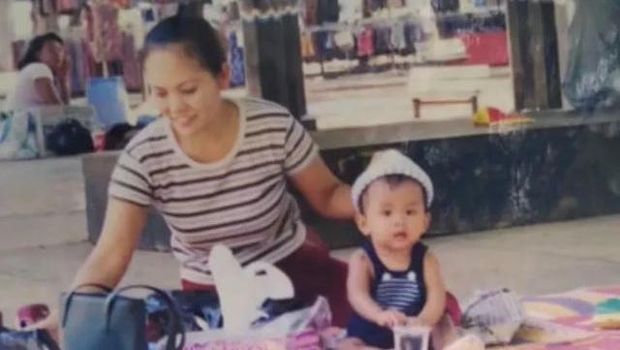 Foto Diduga Memori Masa Kecil Tiko dengan Ibu Eny & Sang Ayah Tercinta