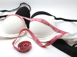 Detik-detik Pria Bermobil Curi Bra Tetangga, Sempat Pilih-pilih di Jemuran