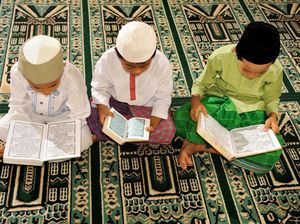 Magrib Mengaji untuk Cegah Kenakalan Anak di Kabupaten Bandung Magrib Mengaji untuk Cegah Kenakalan Anak di Kabupaten Bandung