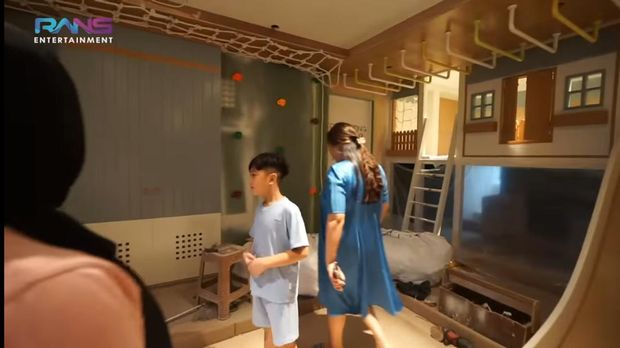 Kamar Rafathar dan Rayyanza Kamar Rafathar dan Rayyanza