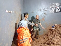 Longsor Timpa Rumah di Banyumanik Semarang, 1 Penghuni Tewas