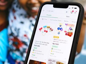 Lato-lato Jadi Salah Satu Mainan Terlaris Saat Malam Tahun Baru