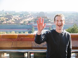 Kenapa Mark Zuckerberg Pakai Baju yang Sama? Ini Jawaban Dia
