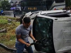 Mobil Terbalik di Padang Pariaman Angkut Uang Rp 25,5 M Milik BRI