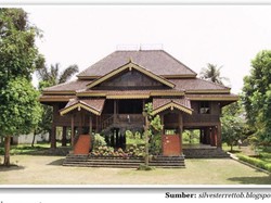 Mengenal Rumah Adat Lampung: Nuwou Sesat, Lamban Pesagi hingga Sukadana