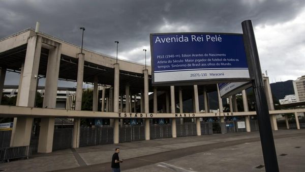 Pele Diabadikan Jadi Nama Jalan Menuju Stadion Legendaris di Brasil