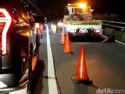 Tolong, Bina Marga! Masih Banyak Lubang di Flyover Pancoran Arah Cawang