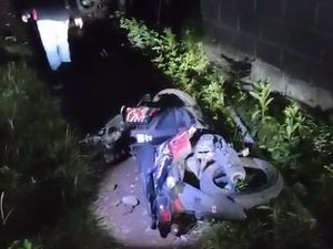 Perguruan Silat Serang Perumahan di Kediri, Motor Warga Dibakar