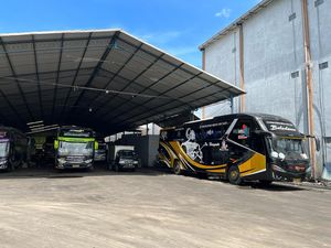 PO Haryanto Larang Putar Musik di Bus Imbas Polemik Royalti PO Haryanto Larang Putar Musik di Bus Imbas Polemik Royalti