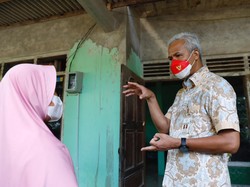 Cerita Disabilitas Perajin Sangkar Burung Dapat Listrik Gratis
