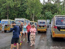 Pura Lempuyang Adalah yang Terbaik Meski Bayar 2 Tiket