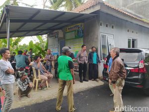 Kades di Magelang Digerebek Ngamar dengan Bu Guru, Pemuda Desak Minta Maaf Kades di Magelang Digerebek Ngamar dengan Bu Guru, Pemuda Desak Minta Maaf