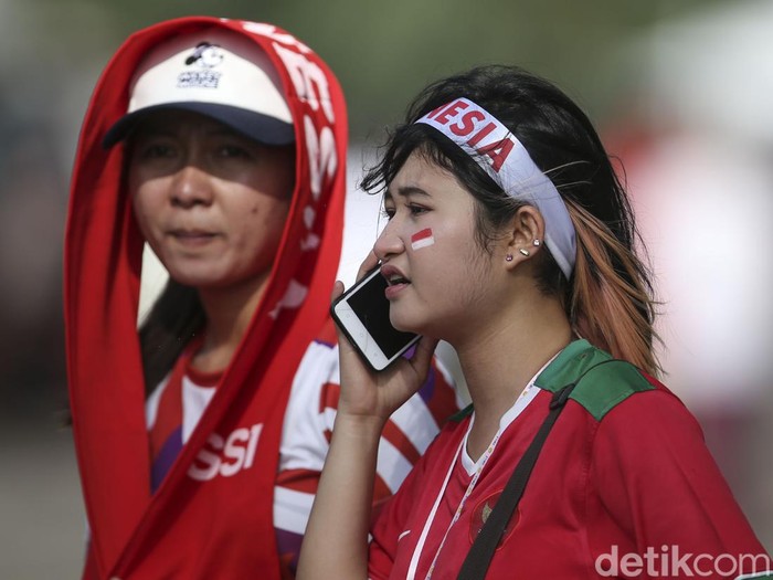 Laga semifinal Piala AFF 2022 Indonesia vs Vietnam disambut antusias pendukung tuan rumah. Mereka berharap Garuda bisa menang telak.