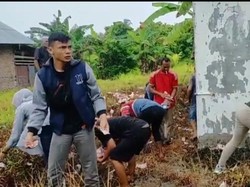 Penampakan Uang Miliaran Berserakan di Sumbar gegara Mobil Terbalik