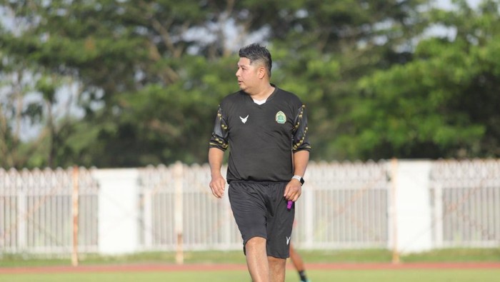 Persikabo 1973 menunjuk Aidil Sharin sebagai pengganti Djadjang Nurdjaman. Pelatih asal Singapura itu sebelumnya pernah digosipkan dengan Persija Jakarta.
