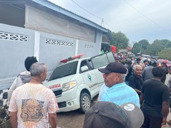 Ugal-ugalan Sopir Ambulans Pembawa Jenazah-Tabrak 5 Pemotor di Jayapura