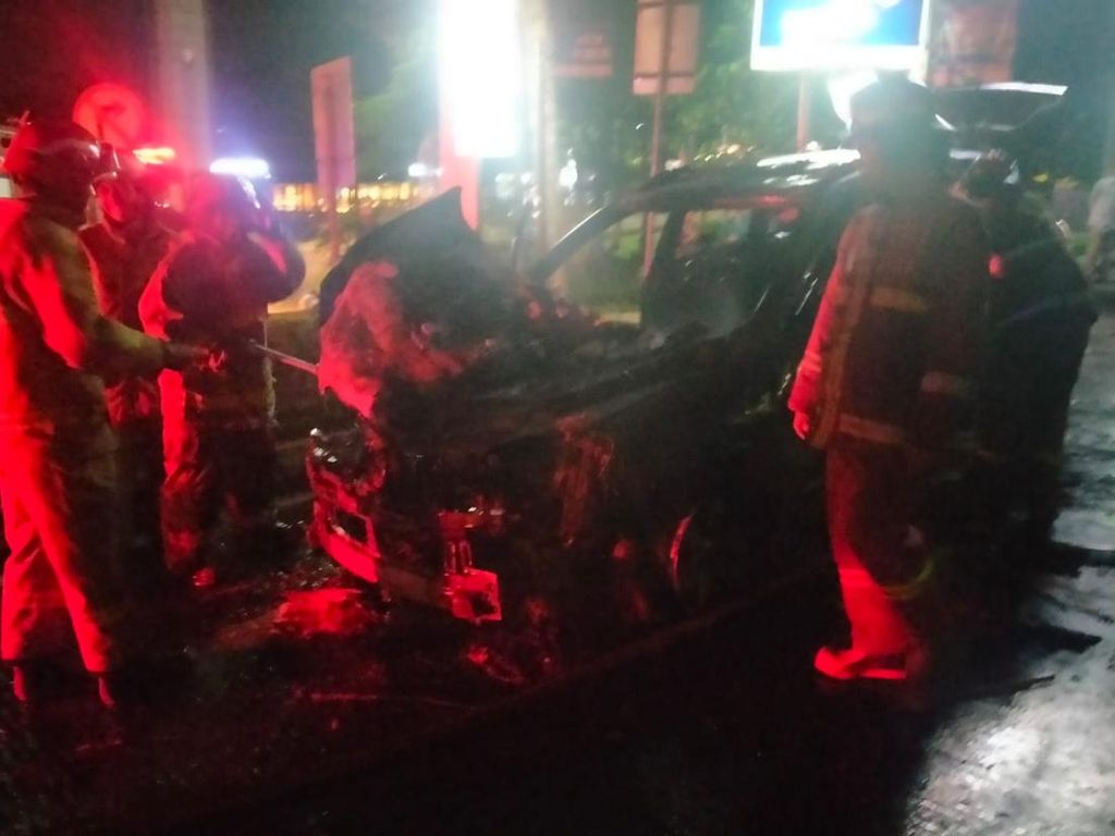 Chevrolet Terbakar di SPBU Bogor, Diduga Akibat Korsleting
