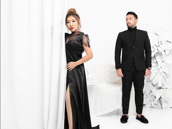 7 Foto Prewedding Kiky Saputri dan Kekasih, Gaya Glamor Hingga Kebaya