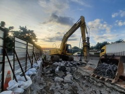 Ada Pekerjaan Jalan di Gerbang Tol Pasar Rebo, Ini Jalur Alternatifnya