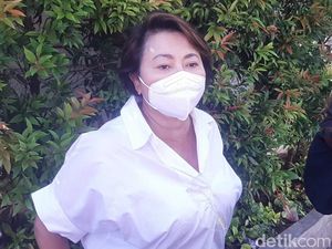 Indy Barends: Hei, Netizen Jangan Langsung Ngejudge Istri Indra Bekti! Indy Barends: Hei, Netizen Jangan Langsung Ngejudge Istri Indra Bekti!