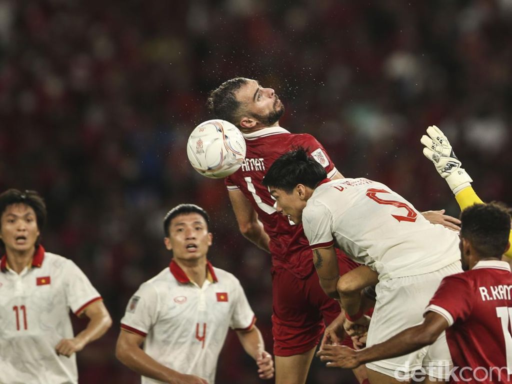 Jordi Amat: Vietnam Memang Lawan Berat, tapi... Jordi Amat: Vietnam Memang Lawan Berat, tapi...