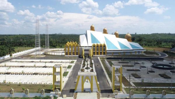 Rupa Masjid Agung Dharmasraya di Sumbar yang Dibangun Pakai APBD
