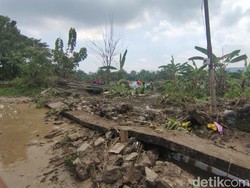 Penampakan Tanggul Jebol Penyebab Banjir di Dinar Indah Semarang