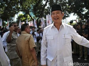 Hashim: Airlangga Temui Prabowo Minggu Lalu Hashim: Airlangga Temui Prabowo Minggu Lalu