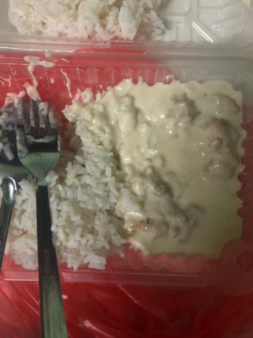 Zonk! Tampilan Butter Chicken Ini Seperti Nasi Putih yang Disiram Lem