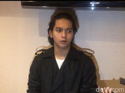 Ajil Ditto Ungkap Tantangan Perankan Sosok Ustaz di Film Hidayah