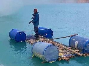 Berikut Alasan Penambang Belerang Tetap Bekerja Meski Ijen Waspada Berikut Alasan Penambang Belerang Tetap Bekerja Meski Ijen Waspada
