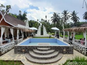 Saputri Cultural Backyard, Sensasi Atmosfer Bali Ada di Sumedang Saputri Cultural Backyard, Sensasi Atmosfer Bali Ada di Sumedang