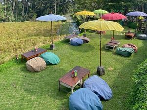 10 Cafe Hits dengan Spot Instagramable di Bali