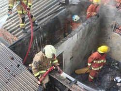 Dua Kebakaran Terjadi di Surabaya Hari Ini