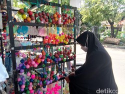 Menghitung Untung Jualan Latto-latto yang Kian Tenar di Makassar