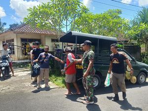 ODGJ Pesta Durian hingga Lemas di Kebun Warga Batuagung ODGJ Pesta Durian hingga Lemas di Kebun Warga Batuagung