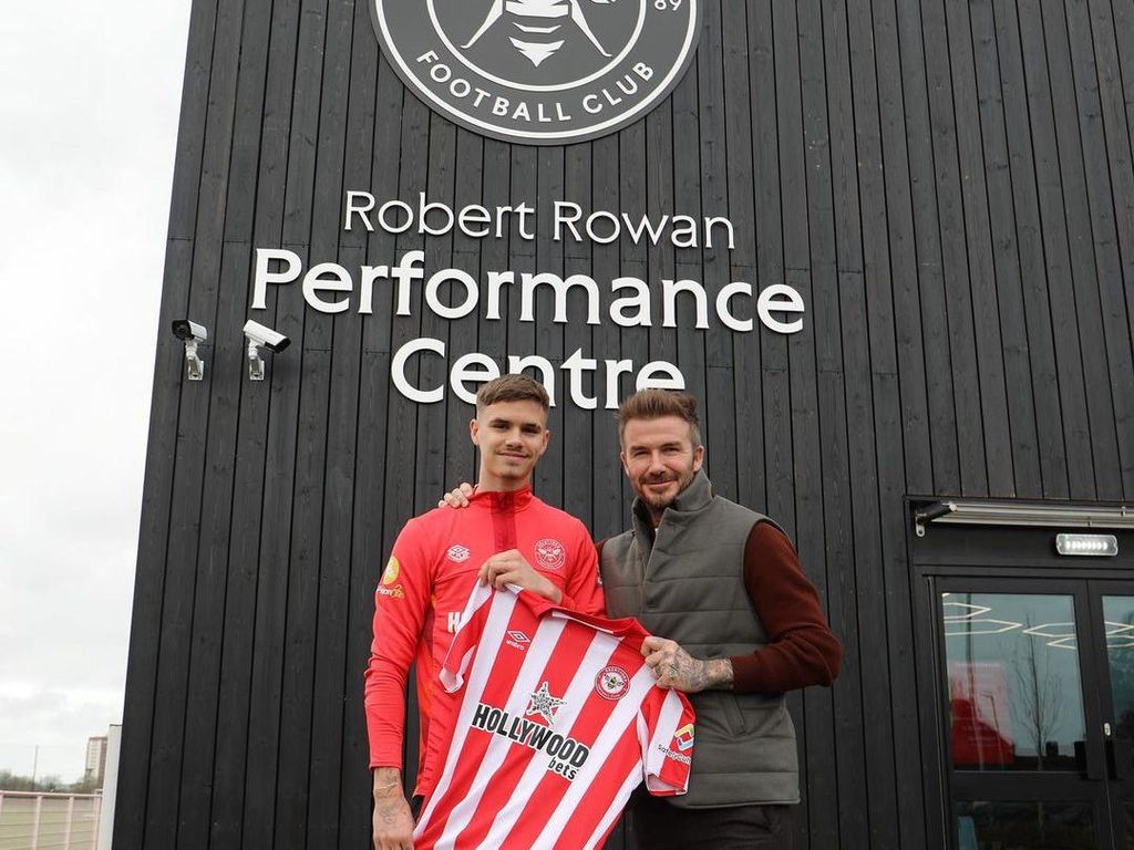 Menanti Romeo Beckham Main di Liga Inggris Menanti Romeo Beckham Main di Liga Inggris