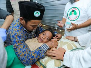 Relawan Ganjar Gelar Sunat Massal untuk Anak Kurang Mampu di Ciamis