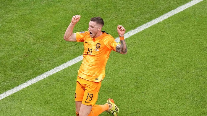Wout Weghorst of the Netherlands celebrates after scoring during the World Cup quarterfinal soccer match between the Netherlands and Argentina, at the Lusail Stadium in Lusail, Qatar, Friday, Dec. 9, 2022. (AP Photo/Ariel Schalit)