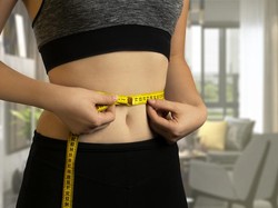 Tambahkan 5 Bahan Ini Dalam Racikan Minuman Untuk Gempur Lemak Perut