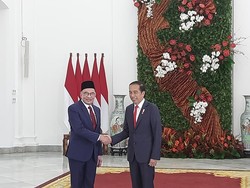 Jokowi Terima Kunjungan PM Malaysia Anwar Ibrahim di Istana Bogor