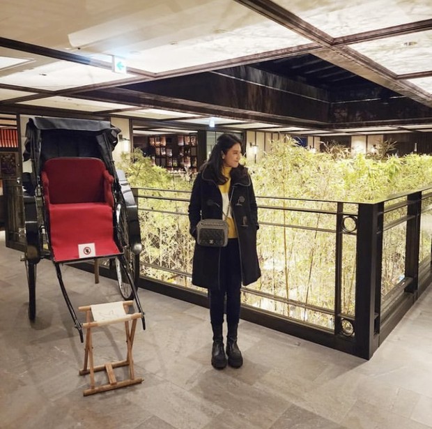 Gaya Dian Sastro di Kyoto/