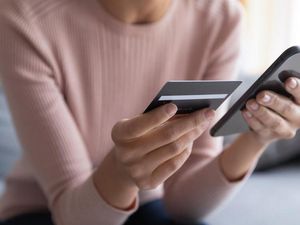 Tips Cerdas Menjaga Keamanan Transaksi Digital Tips Cerdas Menjaga Keamanan Transaksi Digital