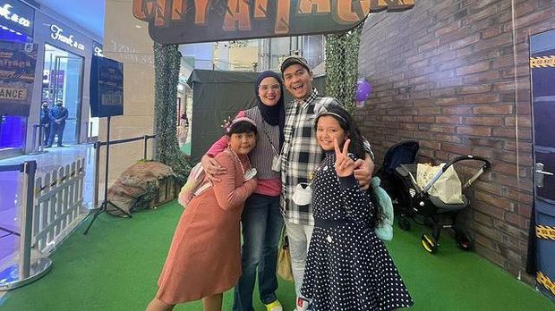 Keluarga Indra Bekti Keluarga Indra Bekti