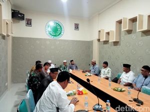Penganut Aliran Sesat Hakikinya Hakiki di Makassar Tobat Penganut Aliran Sesat Hakikinya Hakiki di Makassar Tobat