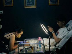 Ngalam Mbois: Lika-liku Eks Perawat di Malang Banting Setir Jadi Artis Tato