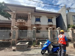 Kondisi Terkini Rumah Bu Eny: Dipasang Listrik hingga AC dan TV