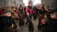 Ritual Mengusir Roh Jahat di Rumania Malah Jadi Daya Tarik Wisata